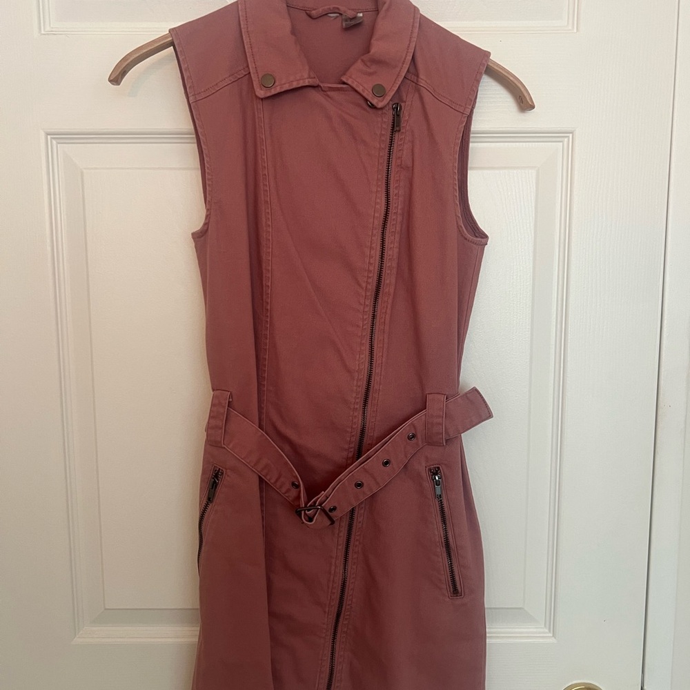 Sleeveless Pink Belted Dress